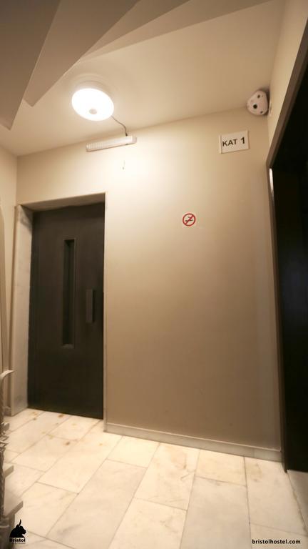 Bristol Hostel อิสตันบูล ภายนอก รูปภาพ